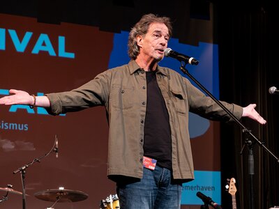 Moderator Thomas Krüger | © AWO Bremerhaven/Simone Hryzyk Moderator Thomas Krüger | © AWO Bremerhaven/Simone Hryzyk